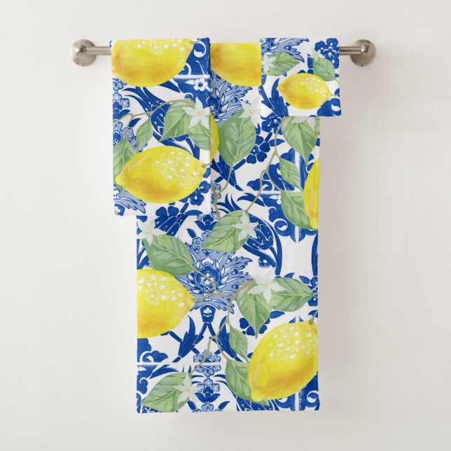 Citrons rustiques et fleurs bleues (En situation)