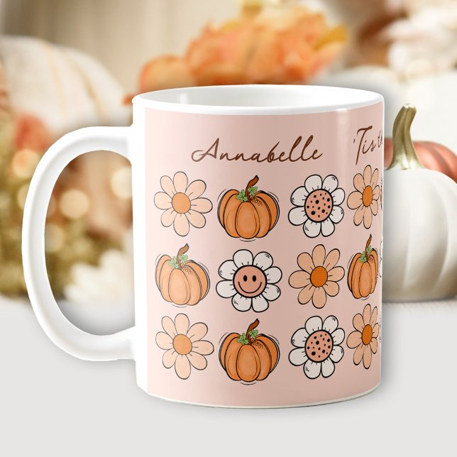Citrouille Fall Super Rétro Nom Daisy Café Mug (Pumpkin Fall Groovy Retro Name Daisy Coffee Mug)