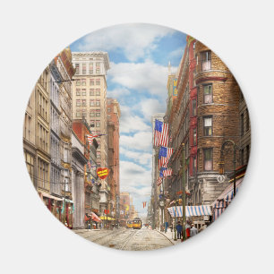 City - Cincinnati, OH - Fourth and Race St 1908 Magnet