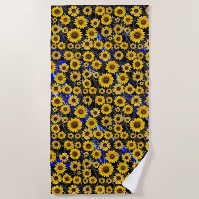 City Daisy  Beach Towel (Front)
