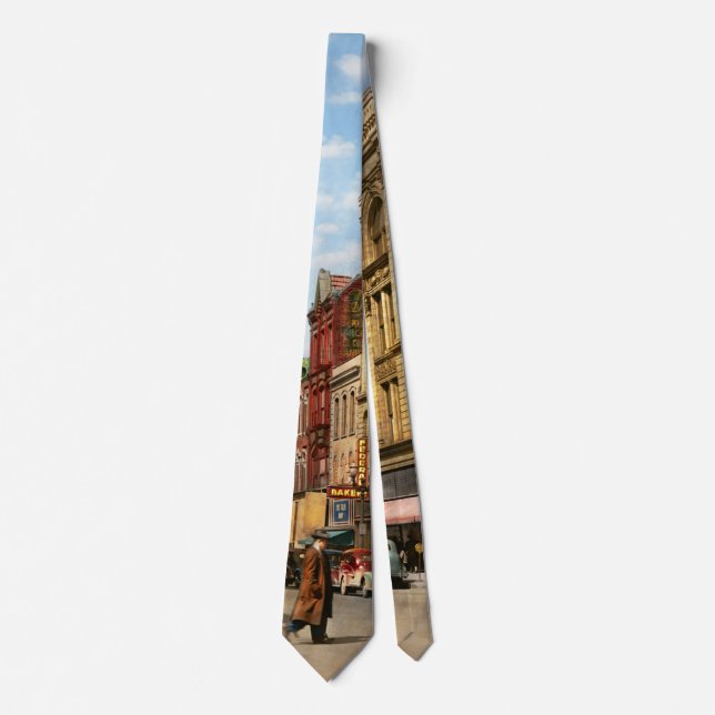 City - Dubuque IA - Main street 1940 Tie (Front)