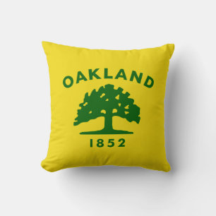 City Flag of Oakland (California) Throw Pillow