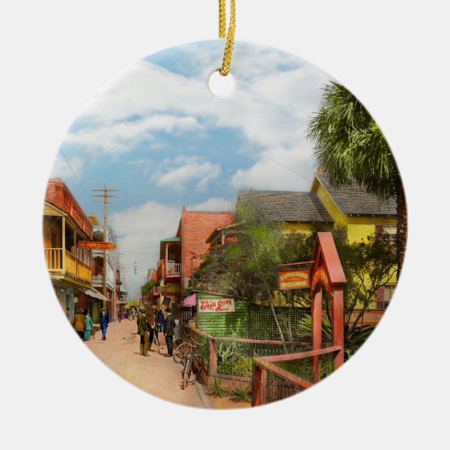 City - St Augustine Florida - Cozy Inn 1908 Ceramic Ornament (Front)