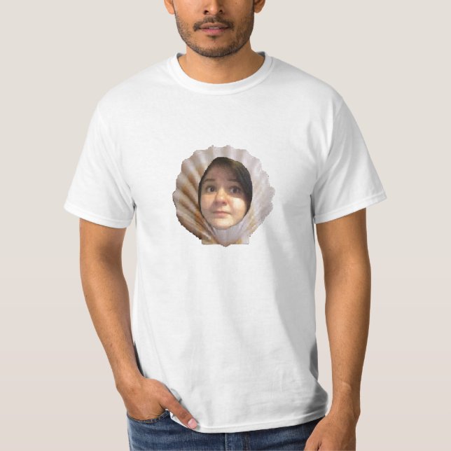 Clam Queen 2k15 T-Shirt (Front)