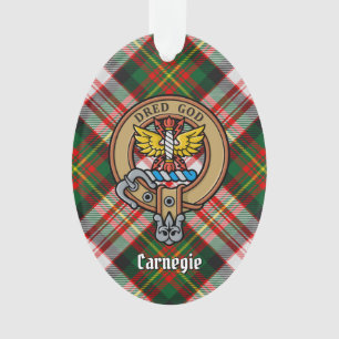 Clan Carnegie Crest sur la robe Tartan