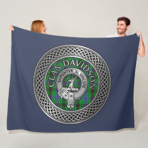 Clan Davidson Crest & Tartan Knot Fleece Blanket