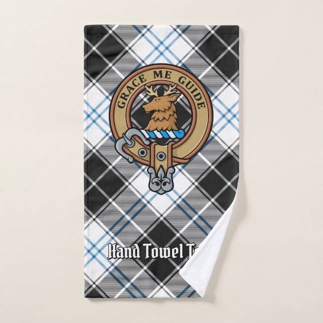 Clan Forbes Crest sur la robe Tartan (Serviette à main)