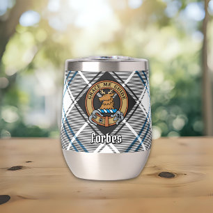 Clan Forbes Crest sur la robe Tartan