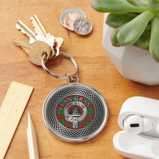 Clan Grant Crest & Tartan Knot Keychain (Desk)