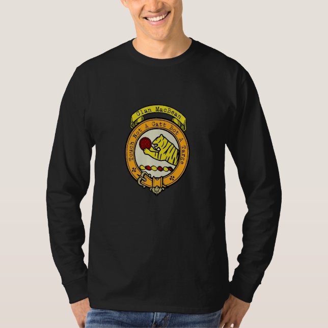 Clan MacBean Scottish Crest   T-Shirt (Front)