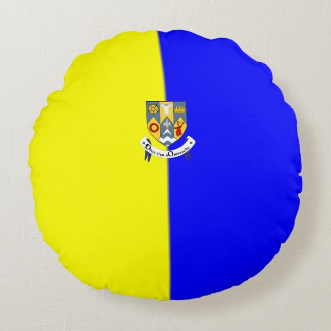 Clare  round pillow (Front)