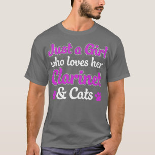 Clarinetist Women Girl Who Loves Clarinet and Cats T-Shirt