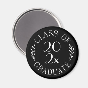 Class of 2021 Graduate Chic Typography Black Magnet