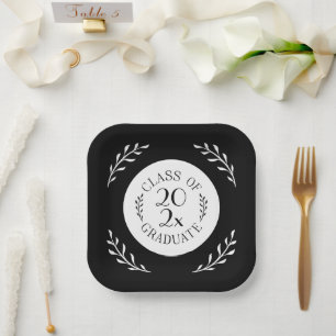 Class Of 2025 Graduate Chic Black White Botanical Paper Plate
