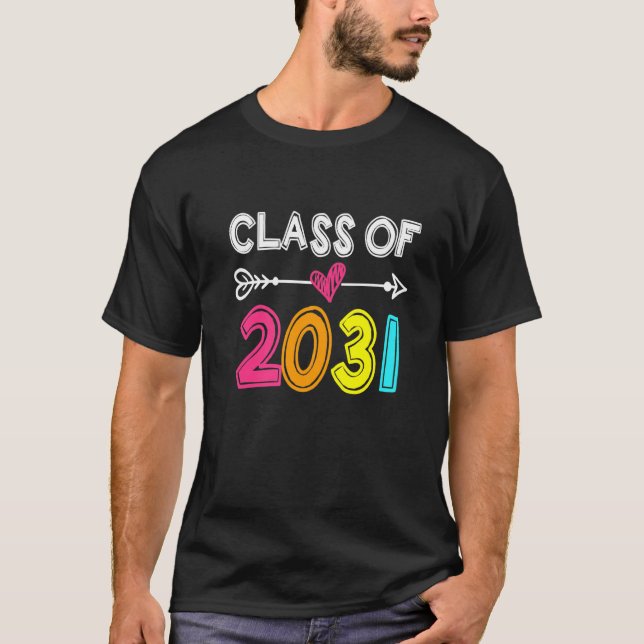 Class Of 2031 Senior 2031 Grow With Me School Grad T-Shirt (Front)