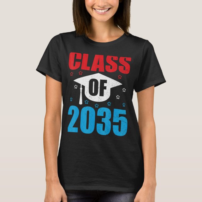 Class of 2035 Grow With Me First Day of School Gra T-Shirt (Front)