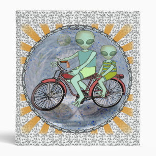 Classeur Alien Riding Bike