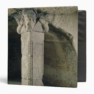 Classeur Colonne de la crypte, avec la tête de Moïse