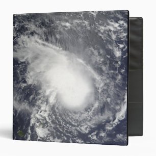 Classeur Cyclone tropical Gael approchant le Madagascar