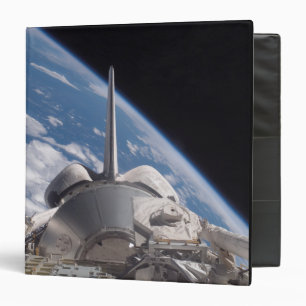 Classeur Découverte de navette spatiale backdropped par la