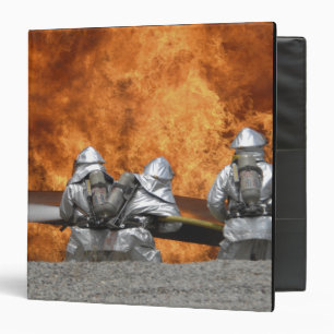 Classeur Des pompiers neutralisent un incendie