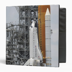 Classeur Effort de navette spatiale sur la plate-forme de