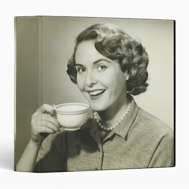 Classeur Femme tenant des tasses (Devant/Côté)