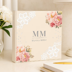 Classeur Fleurs roses blush en dentelle avec monogramme bei