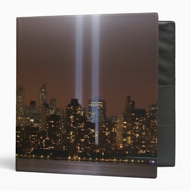 Classeur Hommage de World Trade Center dans la lumière à (Devant/Intérieur)