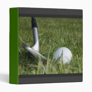 Classeur jouant au golf de photo