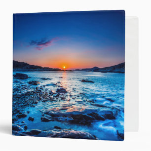 Classeur Lever de soleil au-dessus d'horizon au bord de la