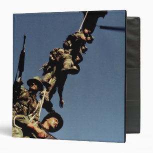 Classeur Marines sur un SPIE RIG. un dispositif de corde qu