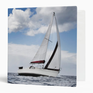 Classeur Navigation de yacht en mer ouverte