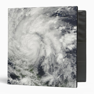 Classeur Ouragan IDA au-dessus du Nicaragua