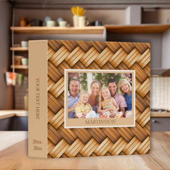 Classeur Panier tissé en osier Famille Photo Nom du catalog (Rustic wicker design custom family photo album personalized with your photo and text.)