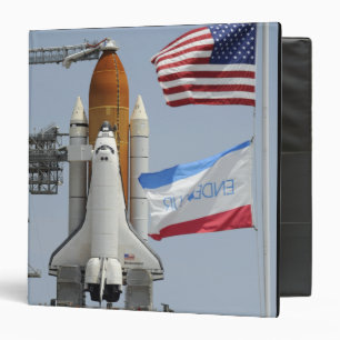Classeur Space Shuttle Endeavor sur le lancement pad 3