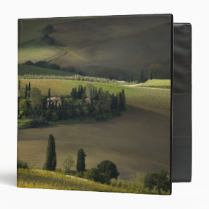 Classeur Terres agricoles autour de Montepulciano, Toscane,