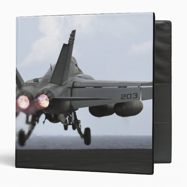 Classeur Un F/A-18E Super Hornet lance (Devant/Intérieur)