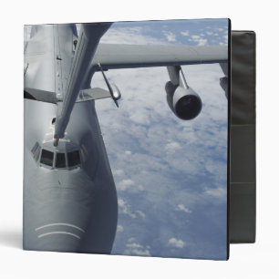 Classeur Un supplément KC-10 prépare pour réapprovisionn