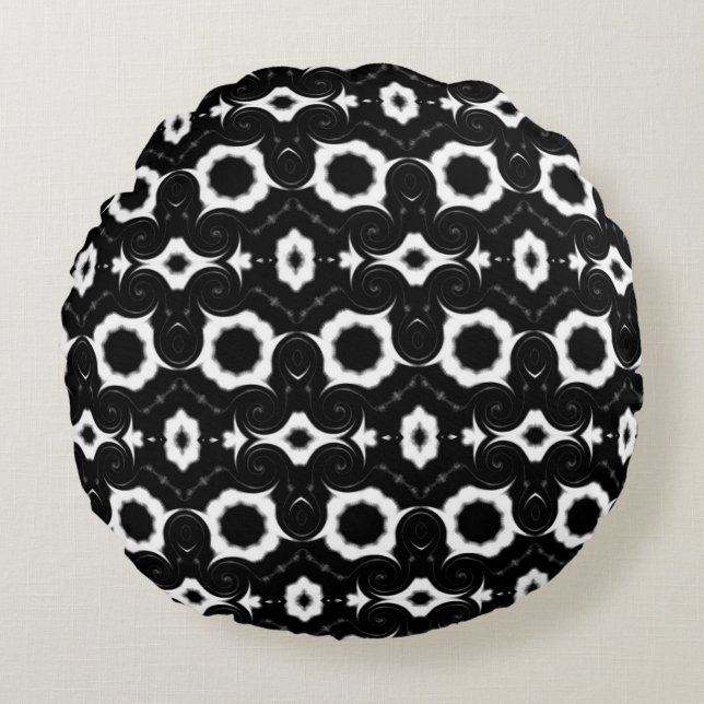 Classic Black and White design Round Pillow (Front)
