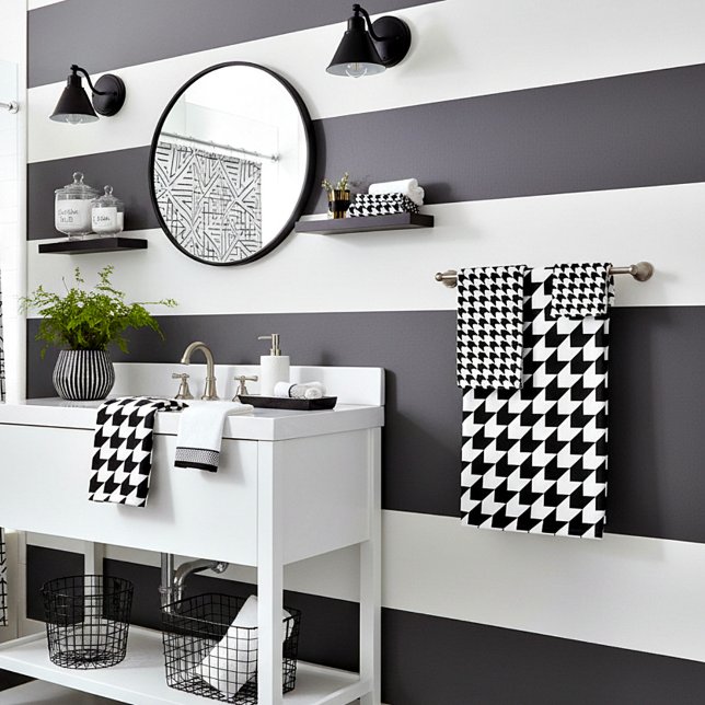Classic black houndstooth pattern bath towel set (Creator Uploaded)
