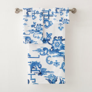 Classic Blue and White Vintage Pagoda Chinoiserie Bath Towel Set