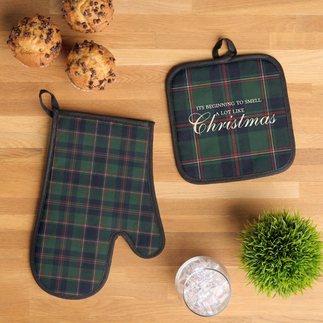 Classic Dark Blue Red Green Plaid Pattern Oven Mitt & Pot Holder Set (Creator Uploaded)