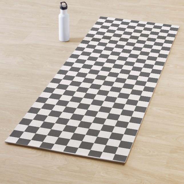 Classic dark grey checkerboard yoga mat (In Situ)
