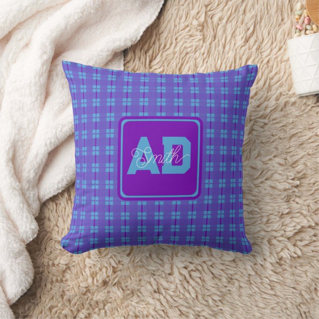 Classic Geometric Pillow As Wedding Thank You (Blanket)