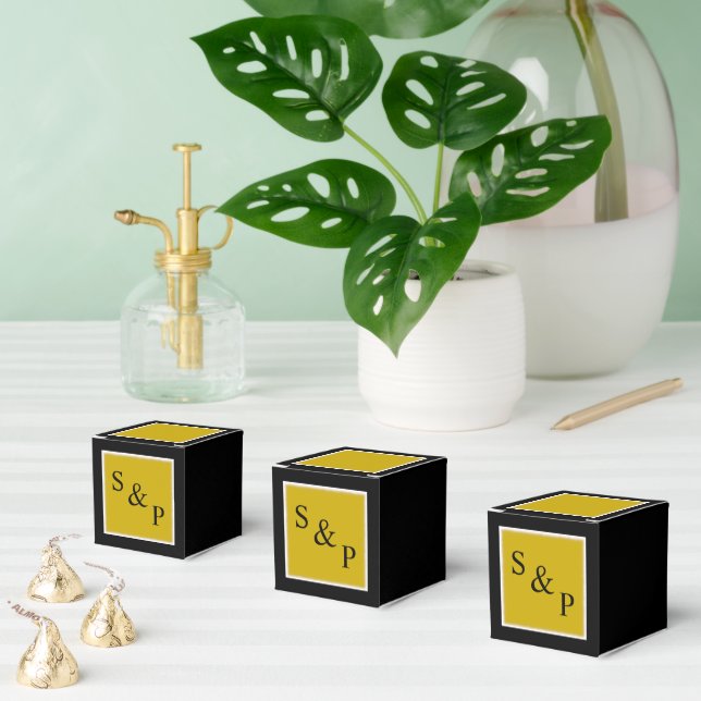  Classic Golden Bride & Groom Monogram Wedding Favor Box (Multiple)