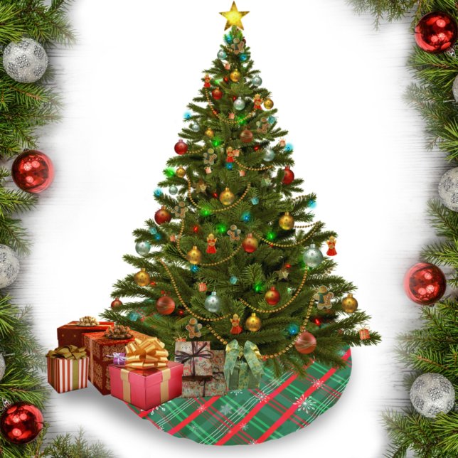 Classic Green & Red Plaid Snowflake  Brushed Polyester Tree Skirt (Creator Uploaded)