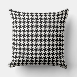 Classic houndstooth pattern Dogstooth check design Throw Pillow