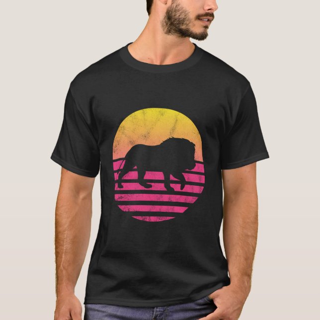 Classic Lion Gift T-Shirt (Front)