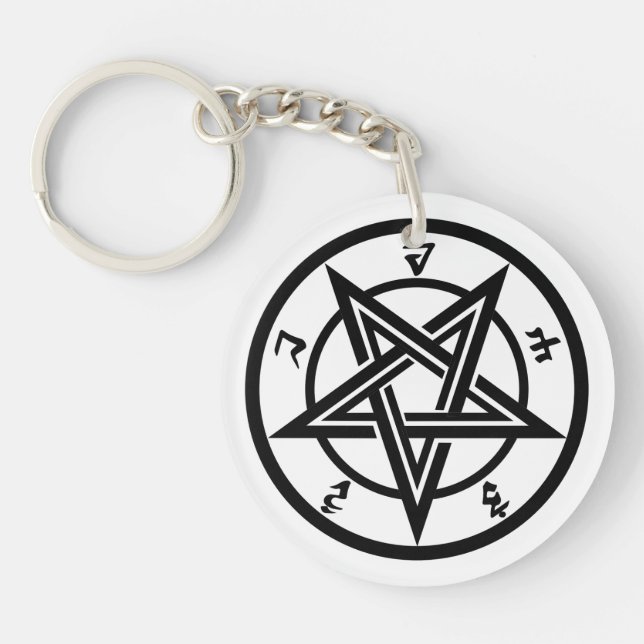 Classic pentagram symbol keychain (Front)